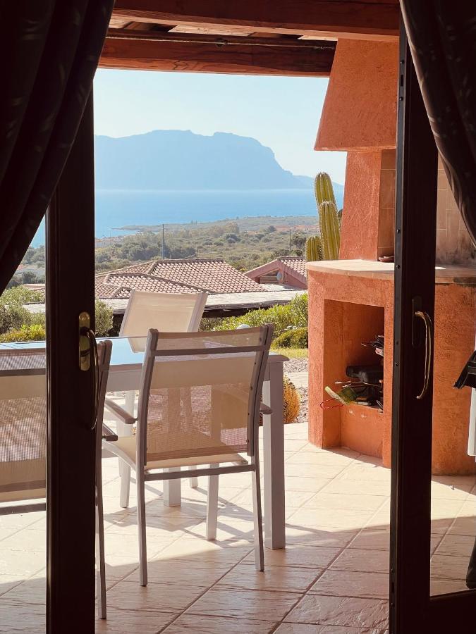 Villa A Golfo Aranci Con Vista Su Tavolara Santa Marinella Exterior photo